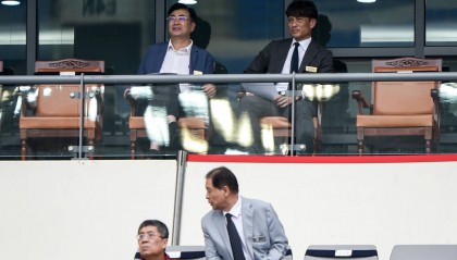 程进染红引发的裁判质疑:赛场背后的真实与反思!