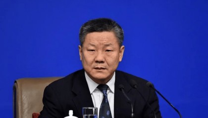 搞“低级红”“高级黑”的陆克华,被“双开”