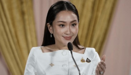 当不成总理了?泰国军方亮明态度,遭洪森“背刺”,佩通坦面临下台