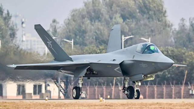 F-35A为什么刚公布就带有尾号A？专家：还有海军型号