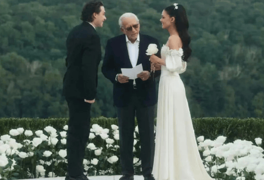 考古|小贝俩儿子恋上同一个女人，原来贝克汉姆家族关系破裂竟是因为她！