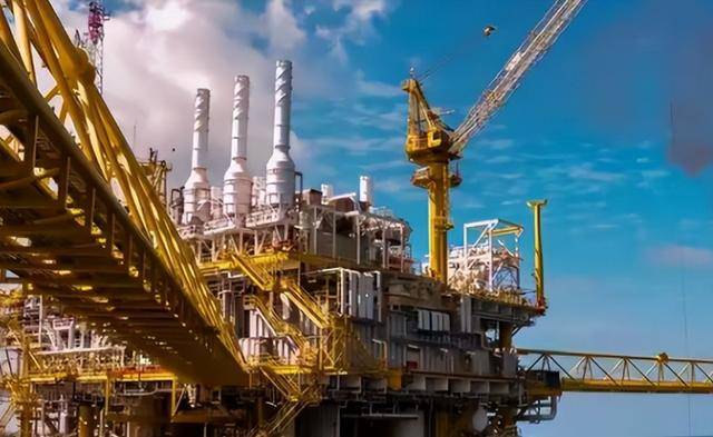 默默布局20年!西方突然惊醒:中国加速囤油囤粮,准备干大事?