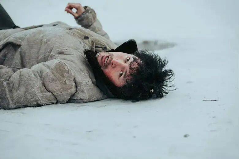 新片《三滴血》票房口碑均失利,电视巨星胡歌的电影大男主之路为何不太顺?